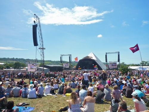 Sunshine at the Pyramid Stage